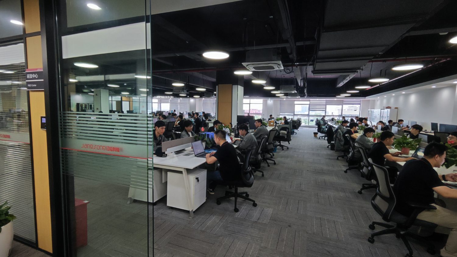 The R&D centre: mechanical, software and scheduling teams on one floor